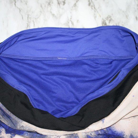 LULULEMON Shorts Milky Way Multi Print Run Speed Yoga Size 6 - Picture 4 of 4